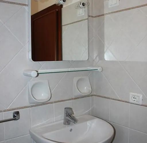 Zuccale - A 200 Mt Dalla