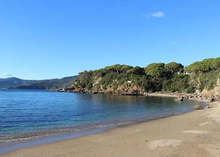 Zuccale - A 200 Mt Dalla